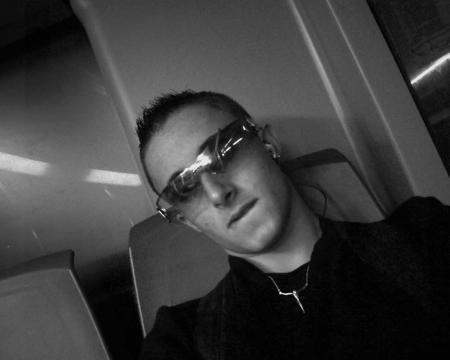 AnToNiO DaNs lE bUs
