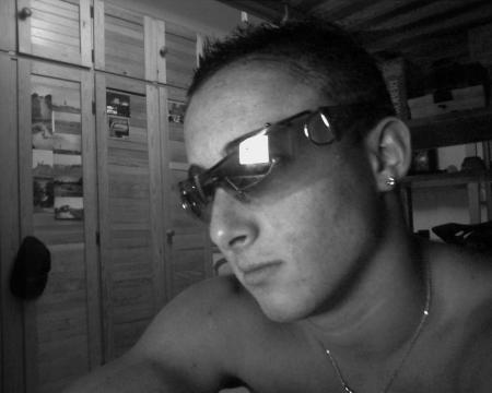 AnToNiO ChEz Mon FrEre